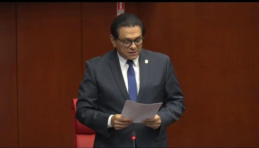 Senador Daniel Rivera destaca obras construidas por EGEHID en Santiago