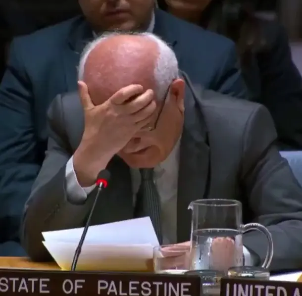 Embajador palestino ante la ONU rompe en llanto al denunciar hambre y masacre de niños en Gaza