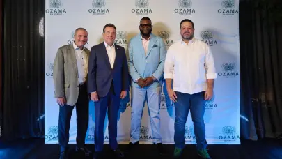David "Big Papi" Ortiz lanza Ron Ozama en República Dominicana