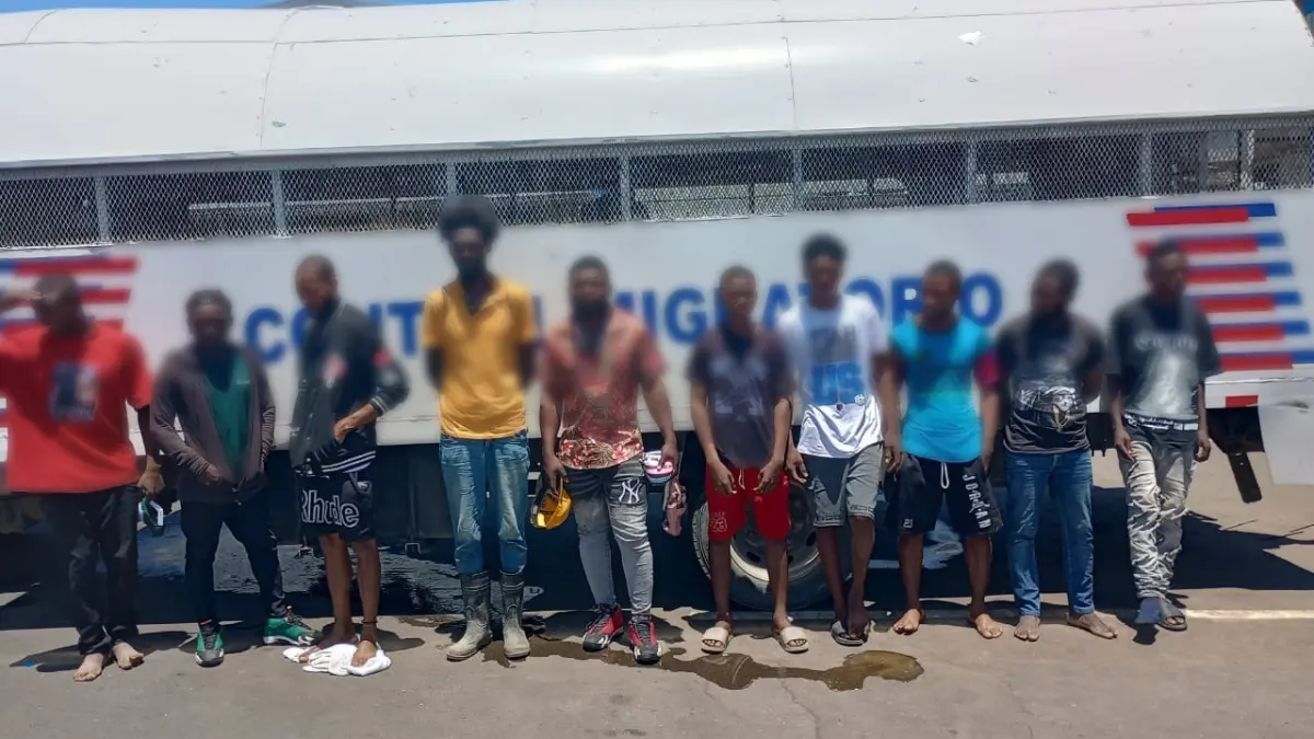 Autoridades migratorias detienen 1,382 ilegales y repatrían 796 a través de puertas fronterizas