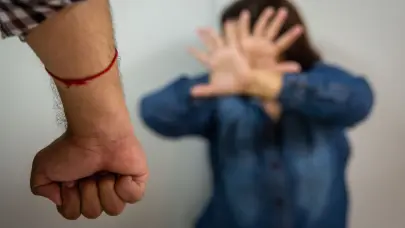 Prisi&oacute;n para pareja que cometi&oacute; tortura, barbarie y abuso sexual contra  ni&ntilde;a de 11 a&ntilde;os en Santiago