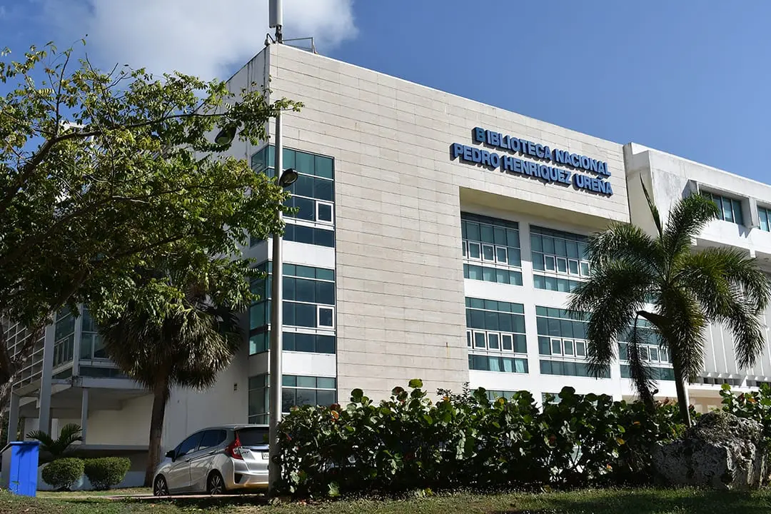 Apagón en la Biblioteca Nacional se debió a contacto de un ave con las líneas eléctricas, dice Edeeste