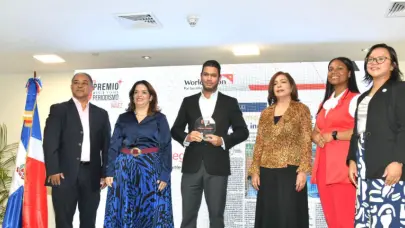 Periodista gana premio de Periodismo por la Ni&ntilde;ez World Vision con reportaje sobre autismo