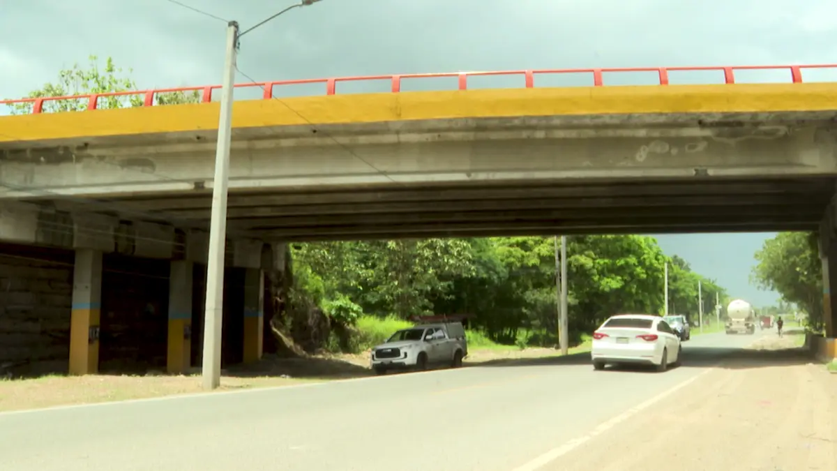 Cierran parcialmente puente en Autovía del Nordeste por mantenimiento en juntas de expansión