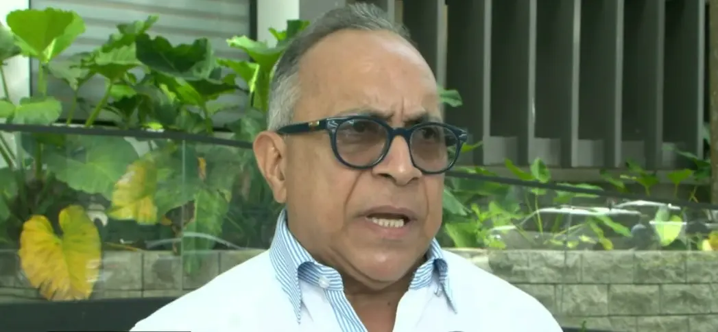 Grave rotura en tubería matriz deja sin agua a miles en Santo Domingo Este