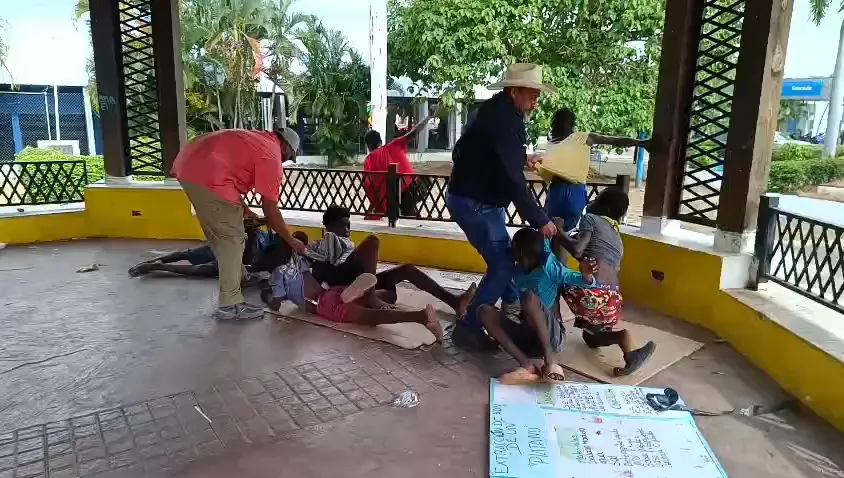 Alcalde Santiago Riverón realiza operativo migratorio en Dajabón