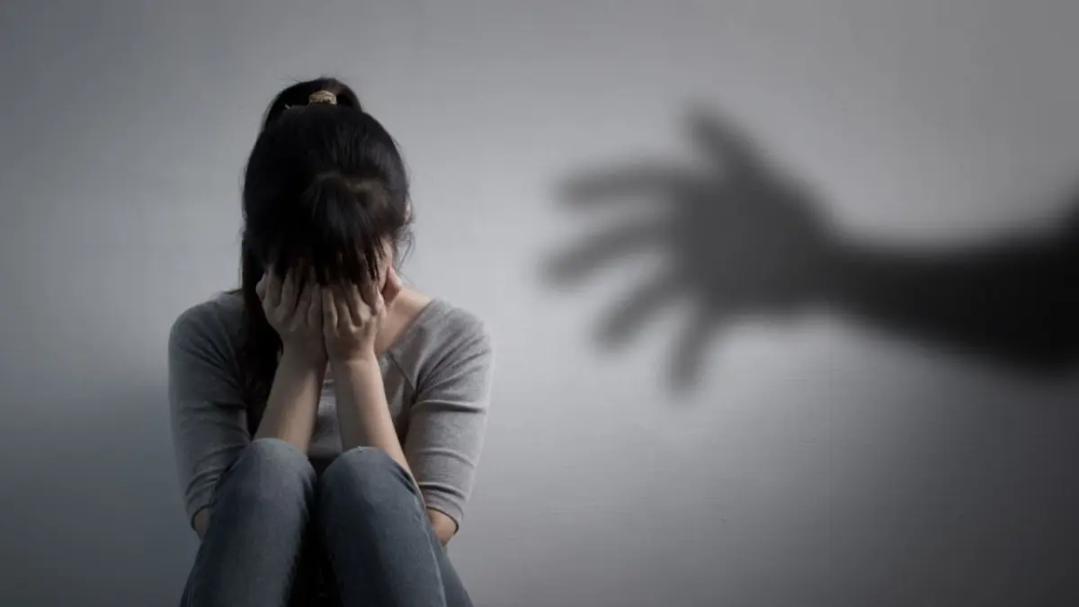 Tras reportaje de El Informe con Alicia Ortega, FEDOGIM suspende entrenador denunciado por acoso