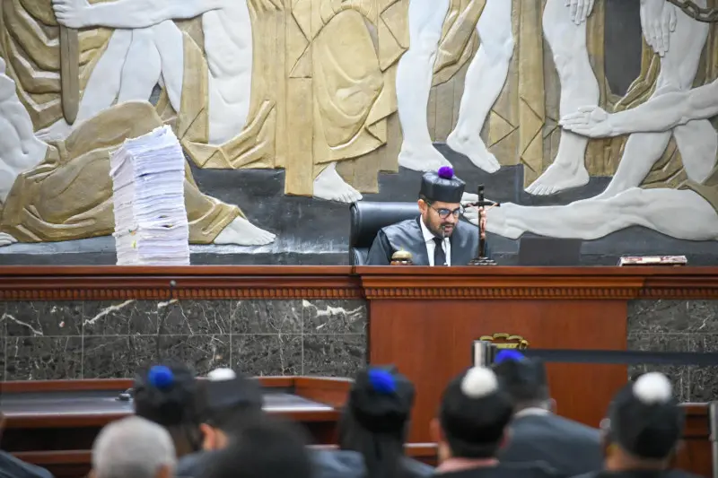 Legisladores respaldan sentencia del TC sobre utilizar sobrenombres en expedientes judiciales