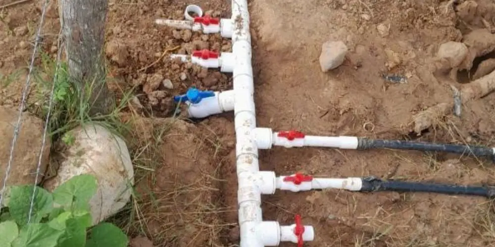 Alcalde de Sabana Yegua condena conexiones ilegales al sistema de agua