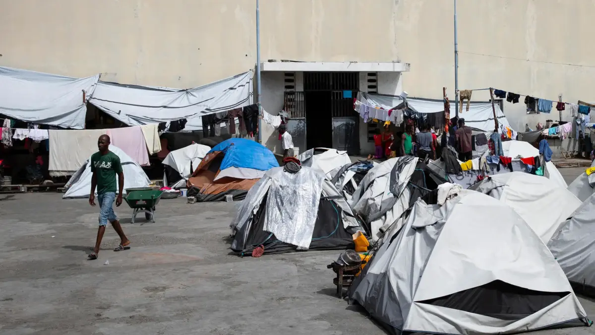Más del 60 % de los desplazamientos internos por la violencia en 2024 fueron en Haití