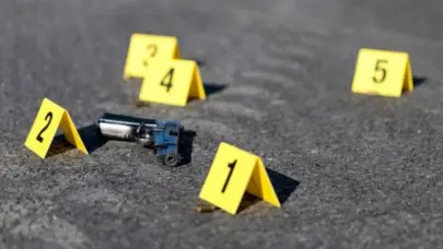 Cinco muertos y varios heridos en tiroteo durante asalto a punto de drogas en Loma de Cabrera