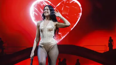 Dua Lipa conquista Madrid con un homenaje inesperado a Enrique Iglesias