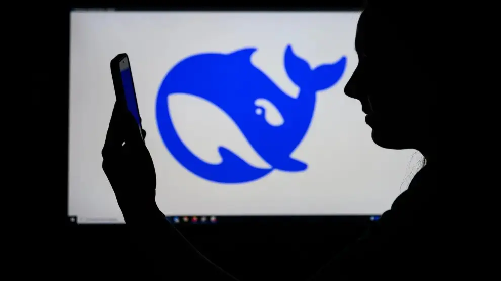 La IA china DeepSeek presenta una nueva versión de su modelo de razonamiento R1