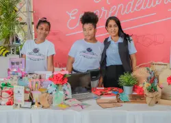 Jóvenes dominicanos transforman sus vidas y la economía a través del emprendimiento