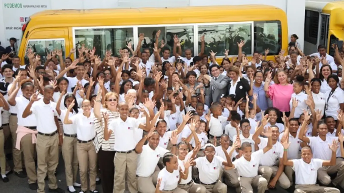 Director de Desarrollo de la Comunidad respaldará la Escuela Nacional para Sordos