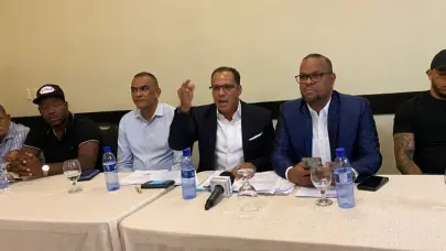 Choferes de FENACHO exigen soluciones a las problemáticas de los conductores públicos