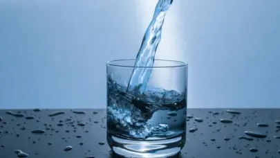 ¿Por qué es importante el flúor en el agua?