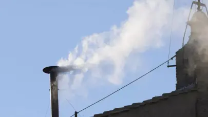 El nuevo papa, a la Sala de las Lágrimas antes de aparecer en el balcón de San Pedro
