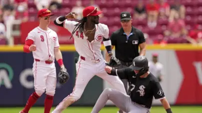 De la Cruz y Mart&iacute;nez sacan la cara por latinos en las Grandes Ligas