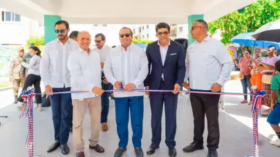 Ministro Paliza inaugura parque infantil y supervisa obras clave en Ciudad Juan Bosch