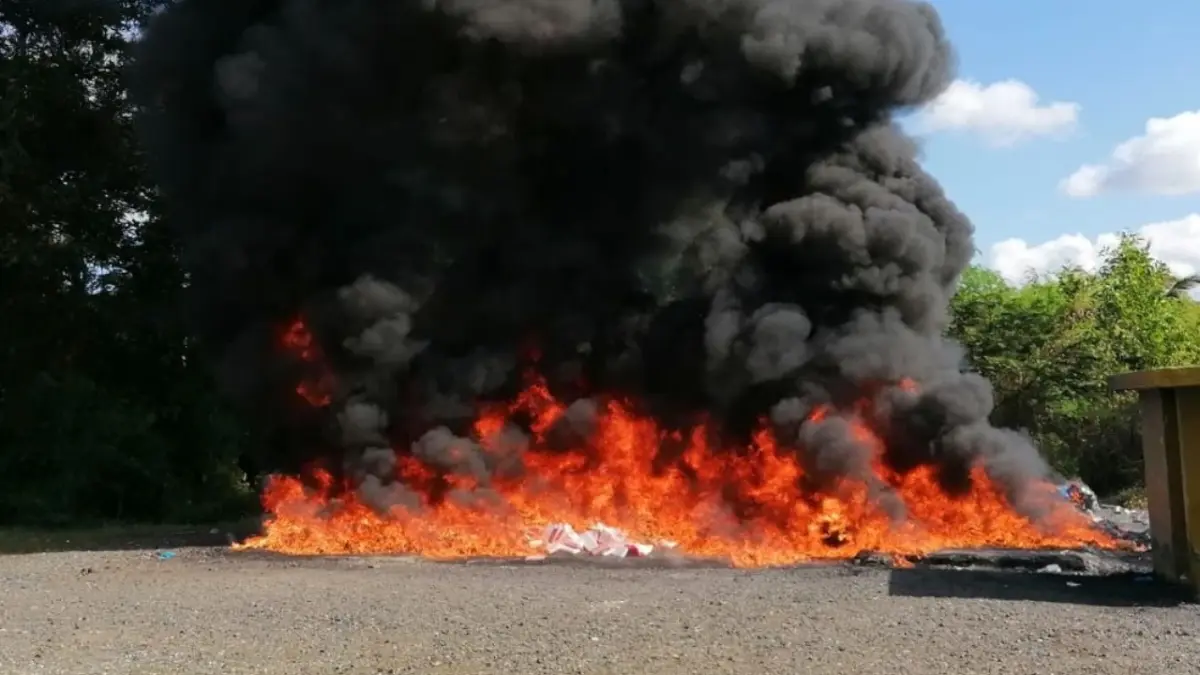 EI Inacif quema más de 1,200 kilogramos de drogas