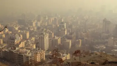 Las tormentas de polvo obligan al cierre de escuelas, universidades y oficinas en Irán