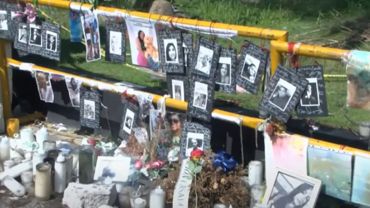 Dolientes visitan zona del Jet Set en el Día de las Madres