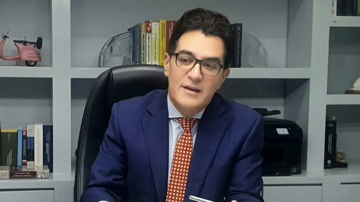 Julio Cury aboga por ley contra usura en préstamos informales