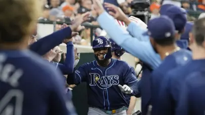 Junior Caminero, Vladimir Guerrero Jr. y otros Dominicanos se destacan en las Grandes Ligas