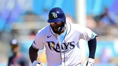 Junior Caminero conecta grand slam en la victoria de los Rays