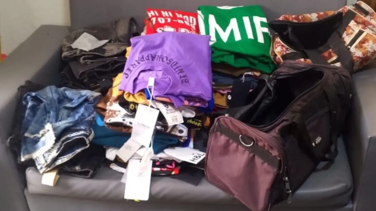 Detienen a presunto ladrón en villa altagracia, incautan armas y mercancía robada