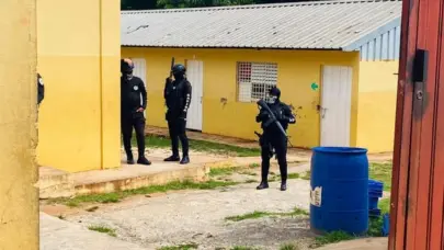 Militarizan una escuela en Barahona; los habitantes dicen que no hay motivos
