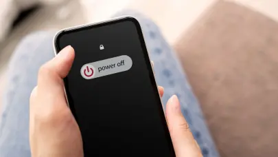 Por qu&eacute; apagar el m&oacute;vil cinco minutos puede evitar un ciberataque