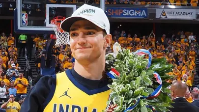 Palou acude al Pacers-Knicks de la NBA tras conquistar las 500 Millas de Indianápolis