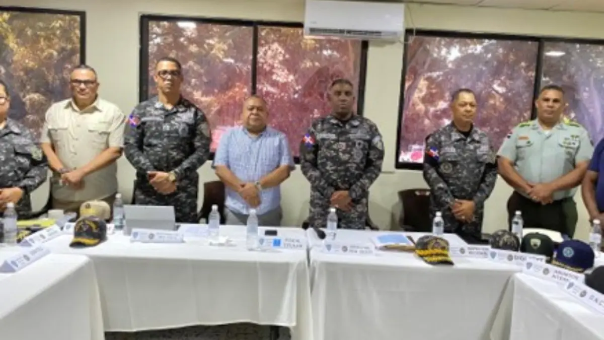 Policía Nacional realiza reunión conjunta para fortalecer seguridad ciudadana en San Juan