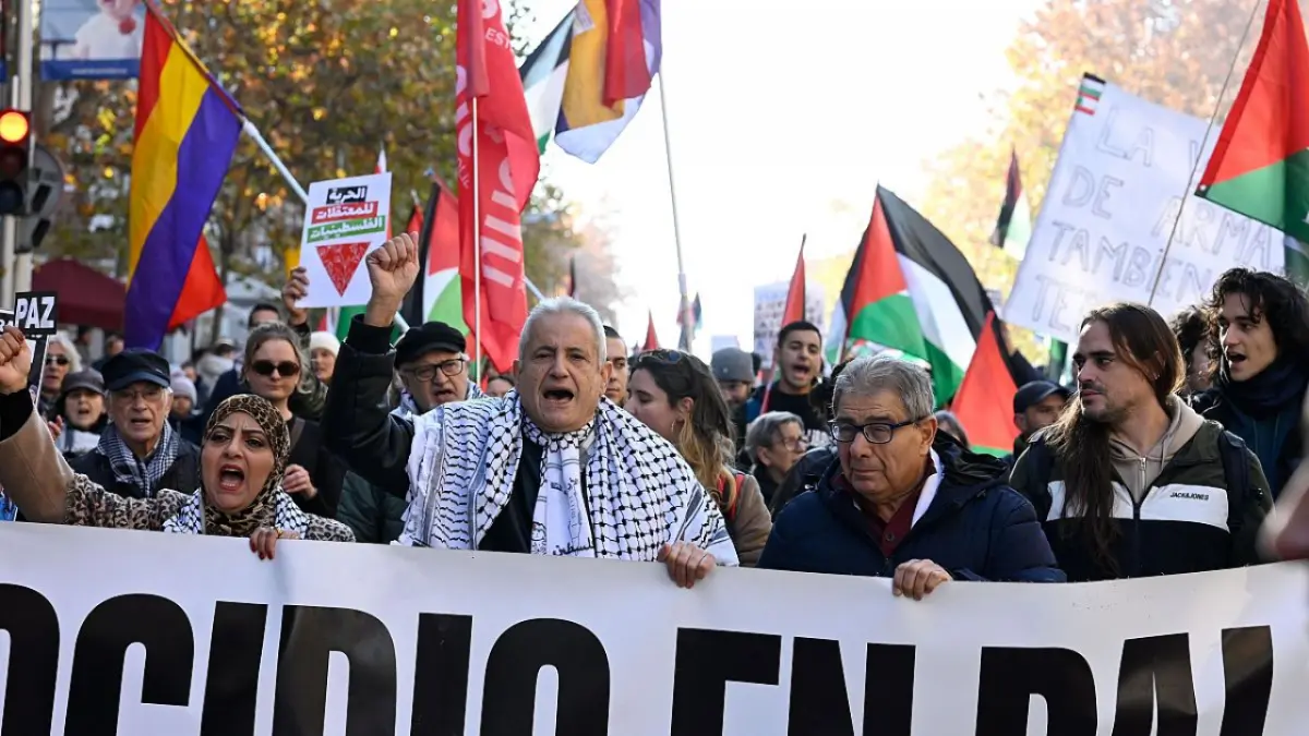 Miles de personas protestan contra el genocidio palestino y la venta de armas a Israel