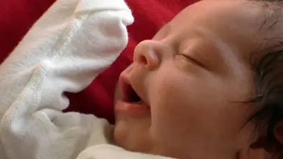 ¿Qué nos dicen los ronquidos sobre la salud de los bebés?