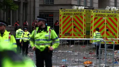Conductor arrolla a una multitud durante celebraciones del Liverpool; hay un arrestado