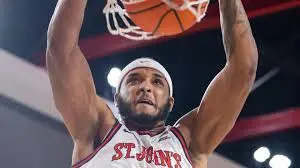 El Valencia inscribe con el número 12 al dominicano Soriano, que puede debutar en Tenerife