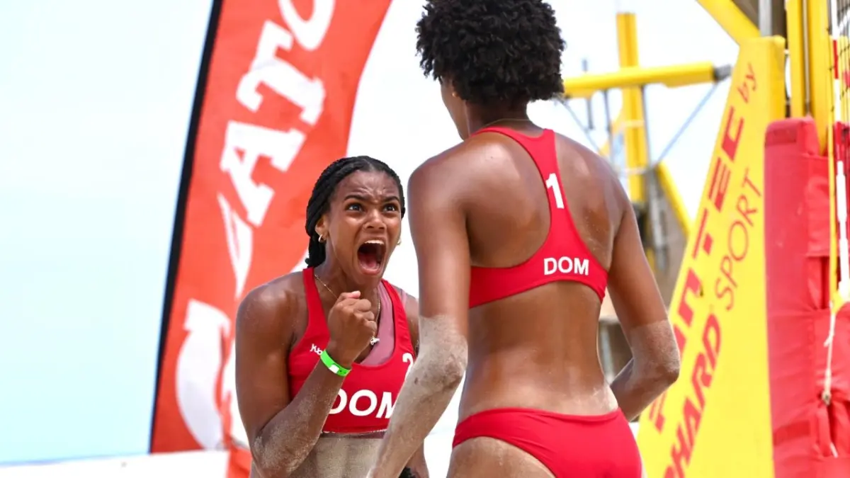 Costa Rica y Estados Unidos conquistan torneo sub-23 de voleibol de playa en Juan Dolio