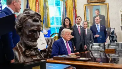 Trump cierra su gira por Oriente Medio sin mencionar los bombardeos en Gaza