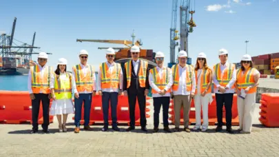 Gobierno y DP World acuerdan inversi&oacute;n de US$760 millones 