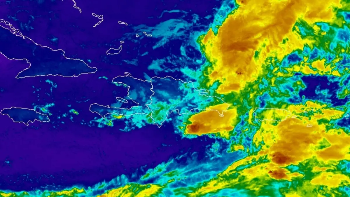 Aguaceros intensos, tormentas eléctricas y ráfagas de viento por vaguada, dice Indomet