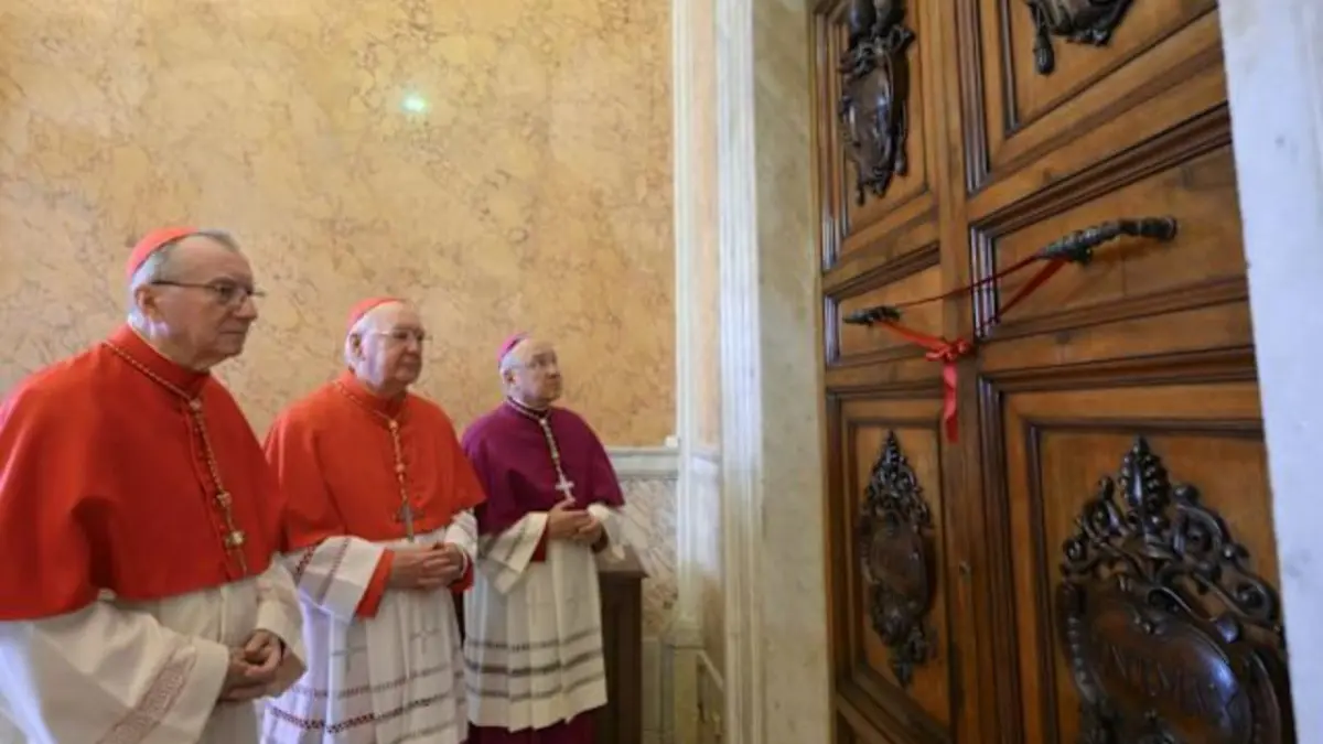 Retiran el precinto al apartamento del papa Francisco, sellado tras su muerte