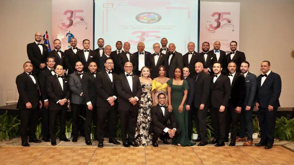 Residencia de Neurocirugía del Hospital Darío Contreras celebra 35 años de formación médica