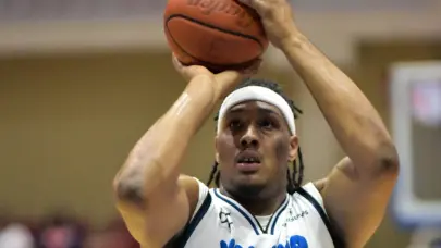 Marineros de Puerto Plata logran su tercer triunfo consecutivo y se colocan en la cima del torneo