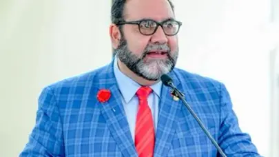 Genao llama a los partidos respetar reglas electorales; pide a JCE “ponerse los pantalones”