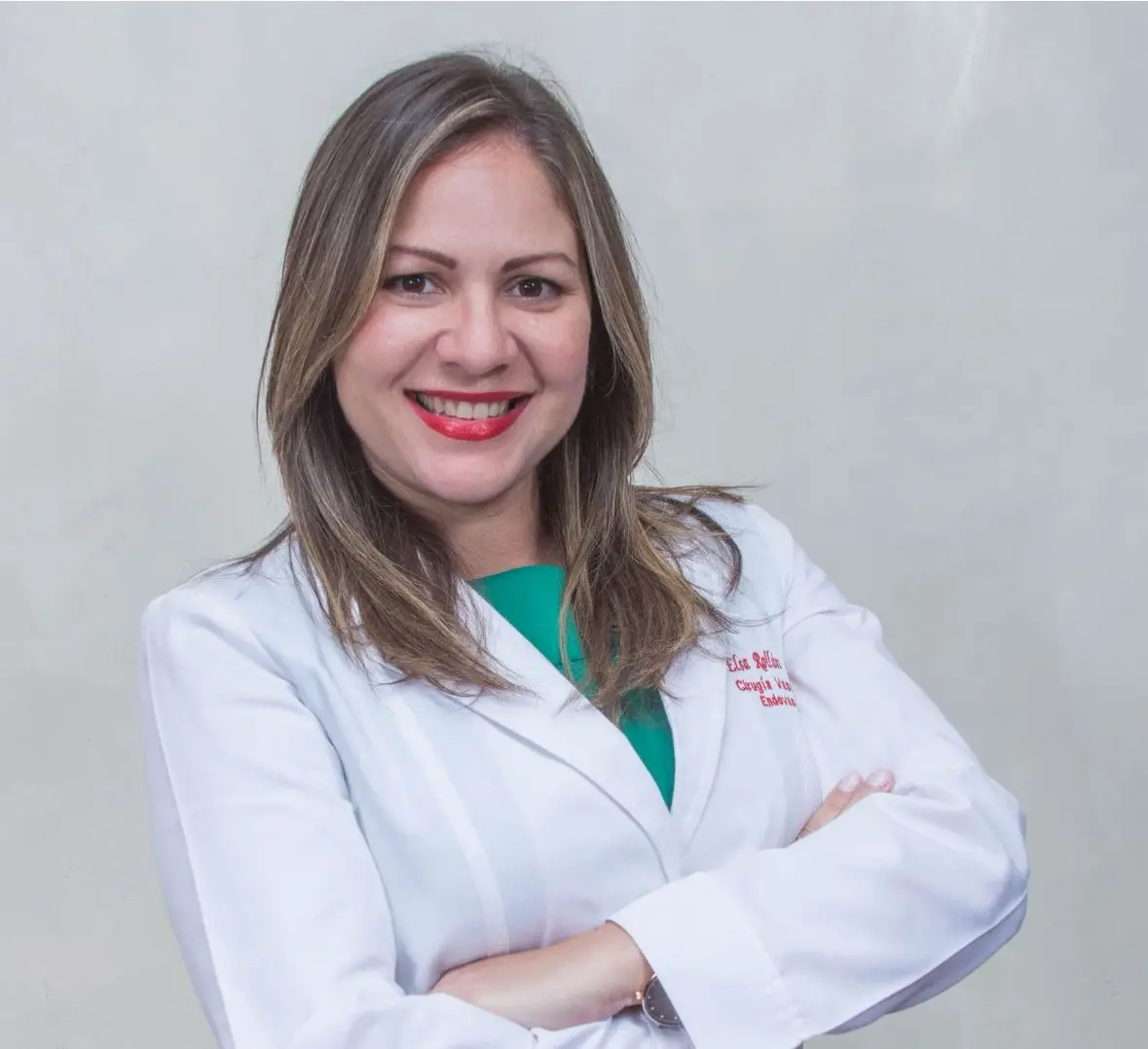 Aseguran prótesis mejoran condiciones pacientes con aneurisma aórtica compleja