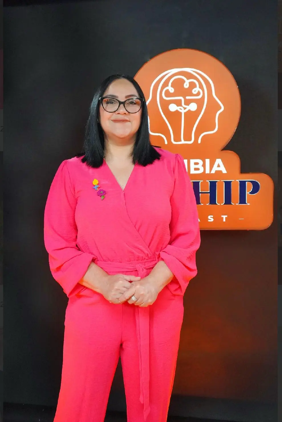 Elizabeth Mena lanza Cambia El Chip: un podcast para repensarlo todo