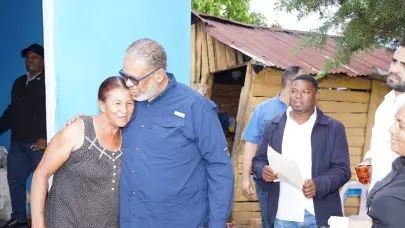 Distrito municipal Los Fr&iacute;os recibe jornada asistencial de Desarrollo de la Comunidad